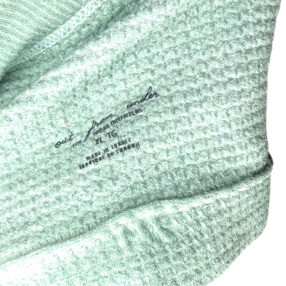 Out From Under Turquoise XL Emilia Seamless Y-Neck Bra Top - Picture 5 of 6